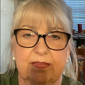 Meet your Posher, Brenda